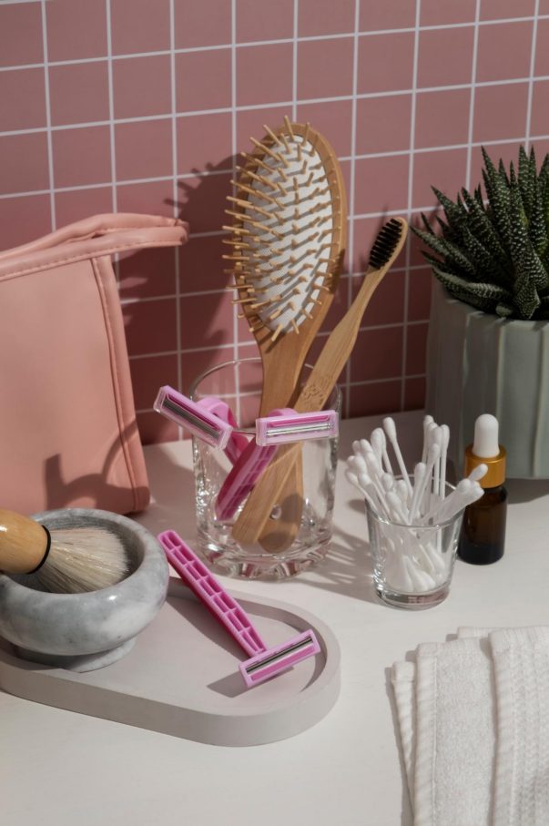 still-life-with-razor-blade